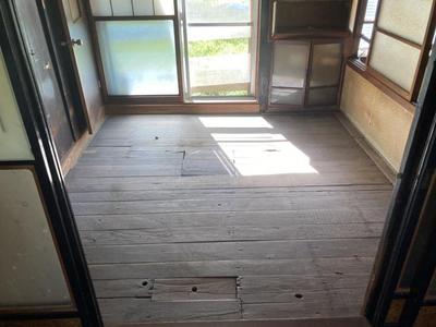 Spacious Single-Story House with Farmland in Sanjo, Niigata — Front_door, Sanjo, Niigata