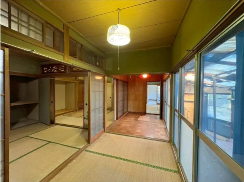 7DK Detached House on 366m² Corner Plot in Oita City - Thumbnail 2