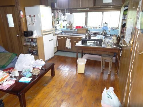 Spacious 4DK Detached House for Sale in Minamikyushu, Kagoshima - Thumbnail 3