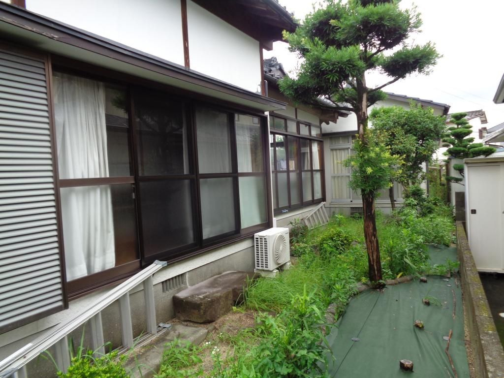 4DK Detached House for Sale in Yatsushiro, Kumamoto - Thumbnail 3