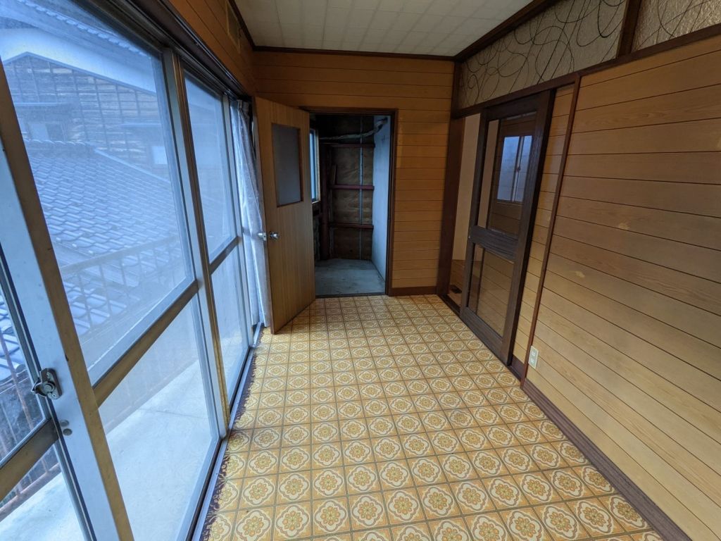 Renovated 7DK House with Annex in Shinonsencho, Hyogo - Thumbnail 2