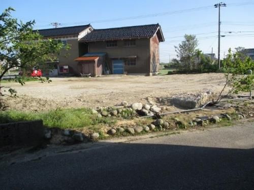 Vacant Land for Sale in Nyuzen Town, Toyama - 204.95 sqm Plot - Main Image