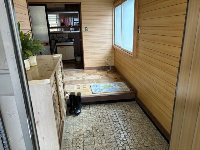 6DK Akiya Bank House for Sale in Goshogawara, Aomori - Thumbnail 2