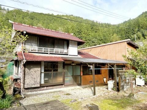 2-Story Akiya Bank House in Shimokitayama, Nara - 1M Yen - Image 1