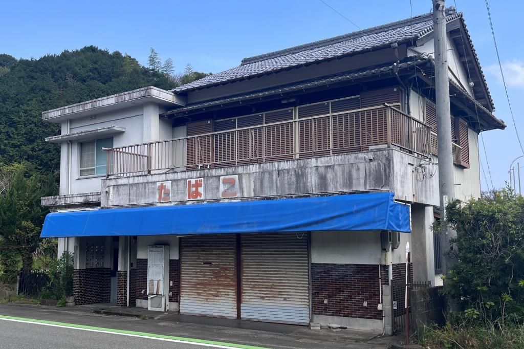 Coastal 9DK House for Rent in Kaiyo Town, Tokushima - Thumbnail 2
