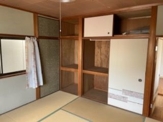 3DK Wooden House for Sale in Kinokawa, Wakayama - Akiya Bank - Thumbnail 3