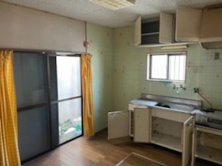 3DK Wooden House for Sale in Kinokawa, Wakayama - Akiya Bank - Thumbnail 2