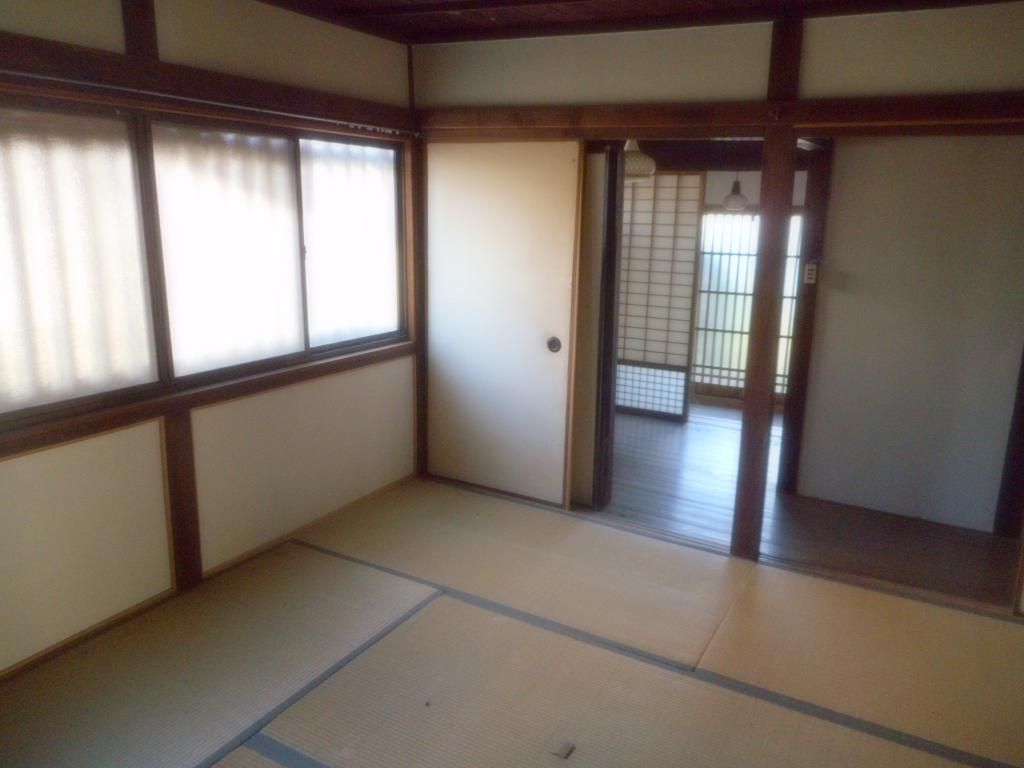 5DK House with Orchard Garden for Sale in Hagi, Yamaguchi - Thumbnail 2