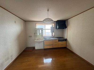 Spacious 6LDK House in Central Hachinohe — Image 2, Hachinohe, Aomori