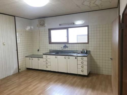 5DK Detached House with Large Garden in Nantan City, Kyoto - Thumbnail 2