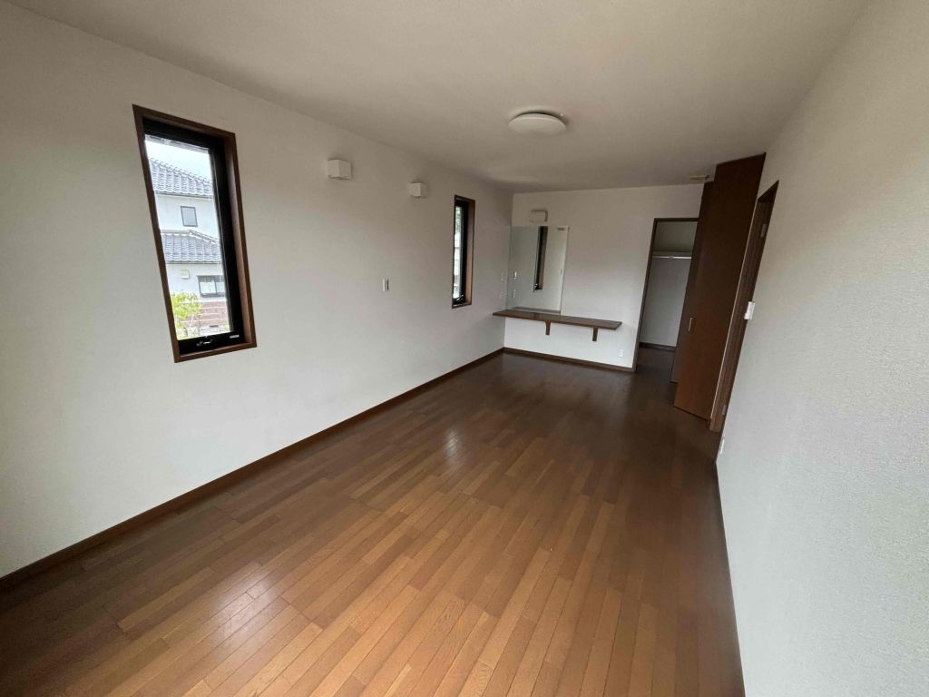 Renovated 5SLDK Pet-Friendly House for Rent in Hokuei Town, Tottori - Thumbnail 4