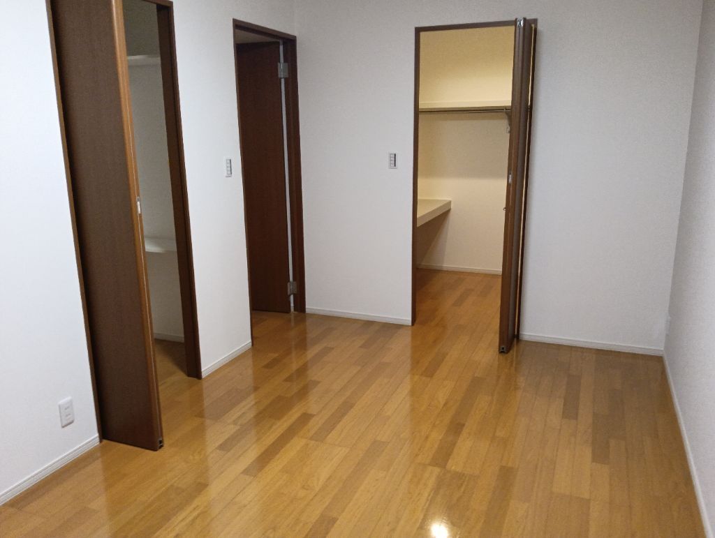 Renovated 4DK House with 3 Parking Spaces in Hadano, Kanagawa - Thumbnail 4