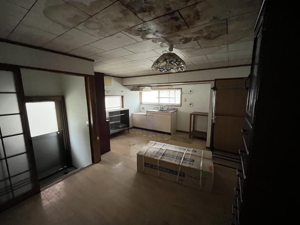 5DK House with Extra Land in Chikujo, Fukuoka - Akiya Bank Property - Thumbnail 4