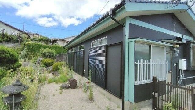 Rental House in Nakama City: 6DK, Pet-Friendly, 2 Free Parking - Image 1