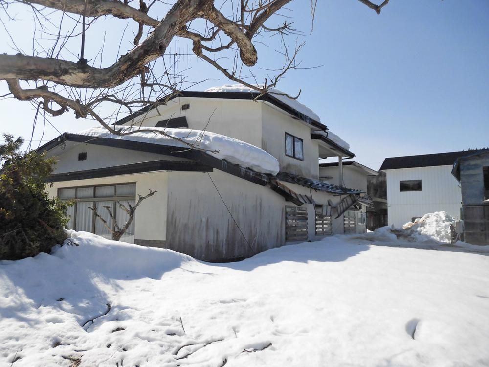 Spacious 11DK House for Sale in Odate, Akita - Thumbnail 3