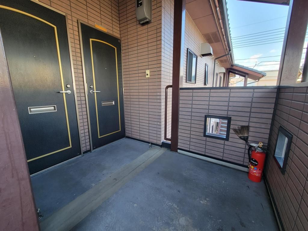 West Villa 2DK Apartment for Rent in Tsuyama, Okayama - Thumbnail 2