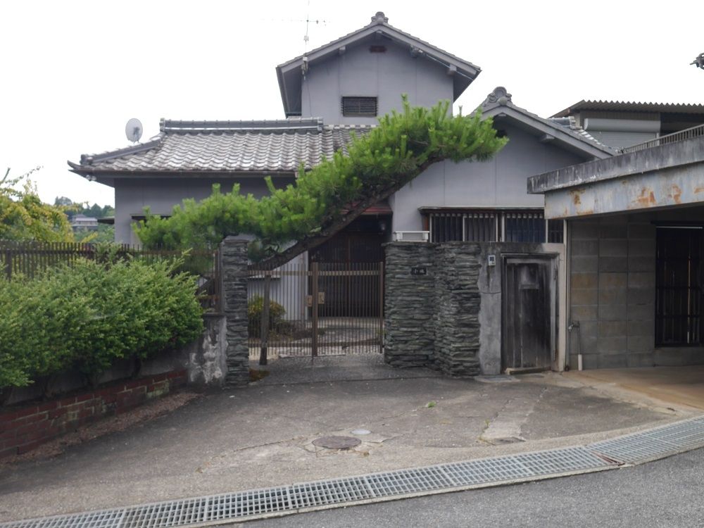 5DK House for Sale in Nakatsugawa, Gifu - 412 sqm Land - Thumbnail 2