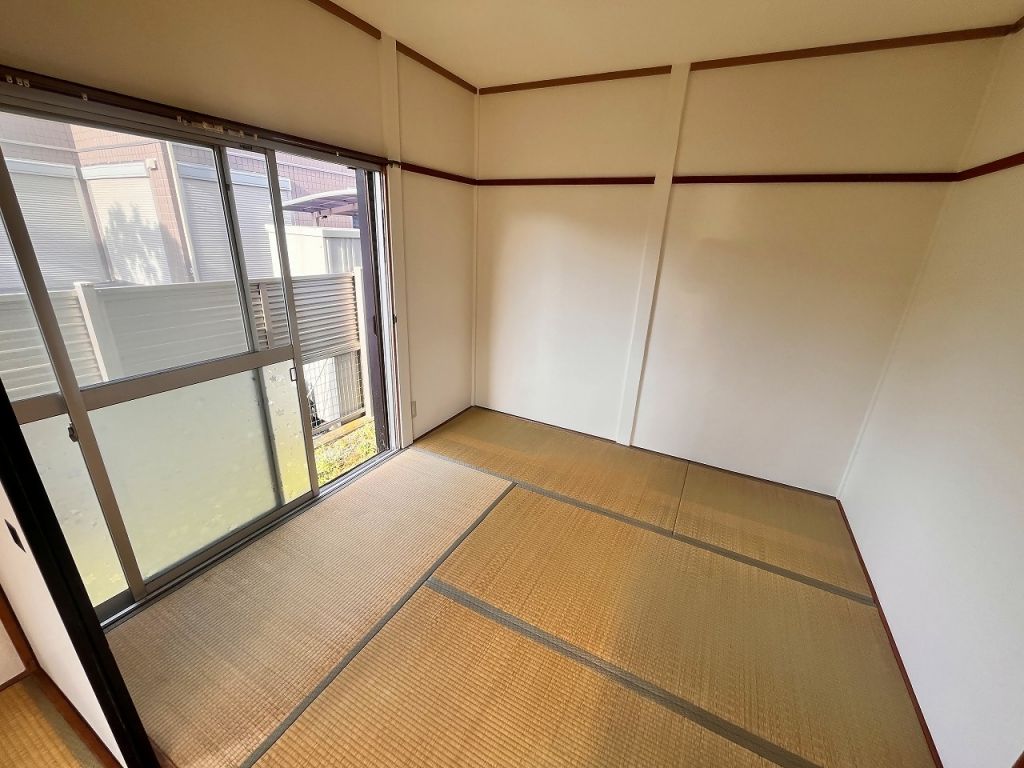 Spacious 3K Rental House in Hadano, Kanagawa | Quiet Corner Unit - Thumbnail 3