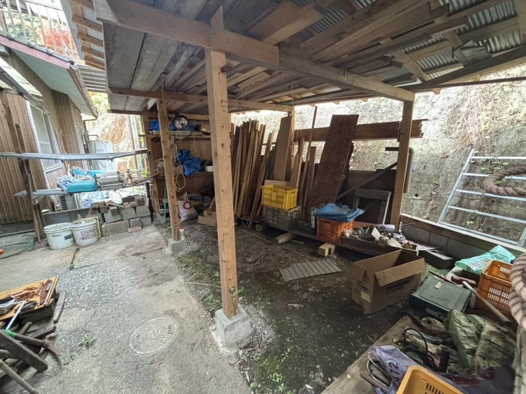Compact 3DK House for Sale in Yawatahama, Ehime - Thumbnail 3