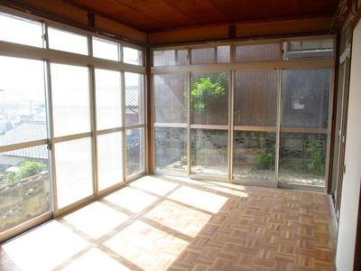 6-bedroom house with sunroom in Satosho Town — Front_door, Satosho, Okayama