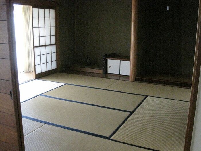 Traditional 9DK House for Rent in Miki Town, Kagawa - Thumbnail 4