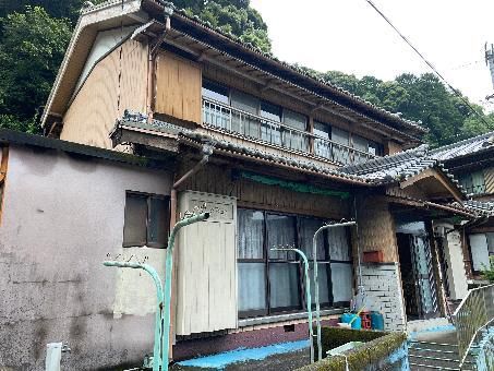 7DK Family House for Sale in Minamiise, Mie Prefecture - Image 1