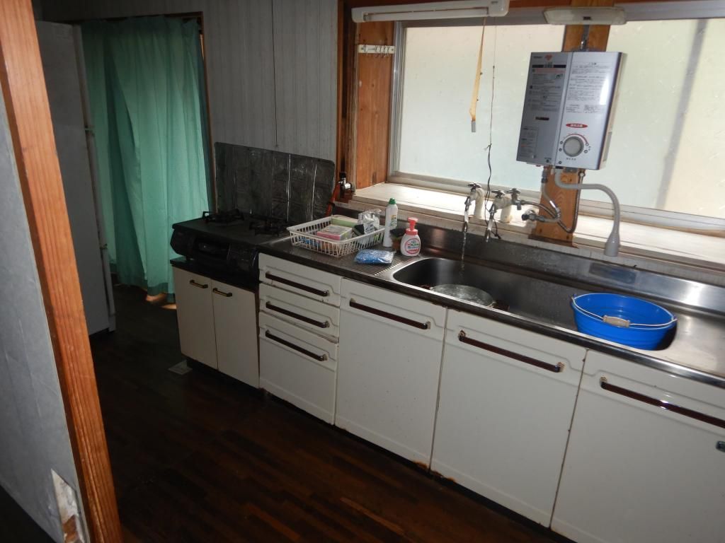 Traditional House for Sale in Oku-Tama, Tokyo with Renovation Potential - Thumbnail 4