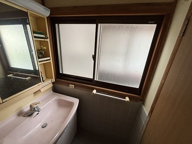 5K House for Sale in Kurayoshi, Tottori - 97 sqm, Akiya - Thumbnail 4