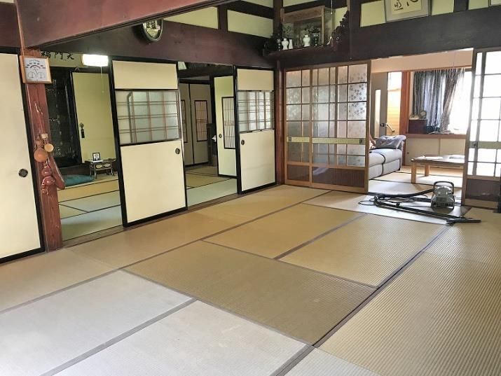 Century-Old 8LDK House for Rent in Asahi, Toyama - Thumbnail 3