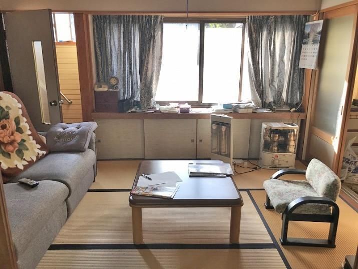 Century-Old 8LDK House for Rent in Asahi, Toyama - Thumbnail 4