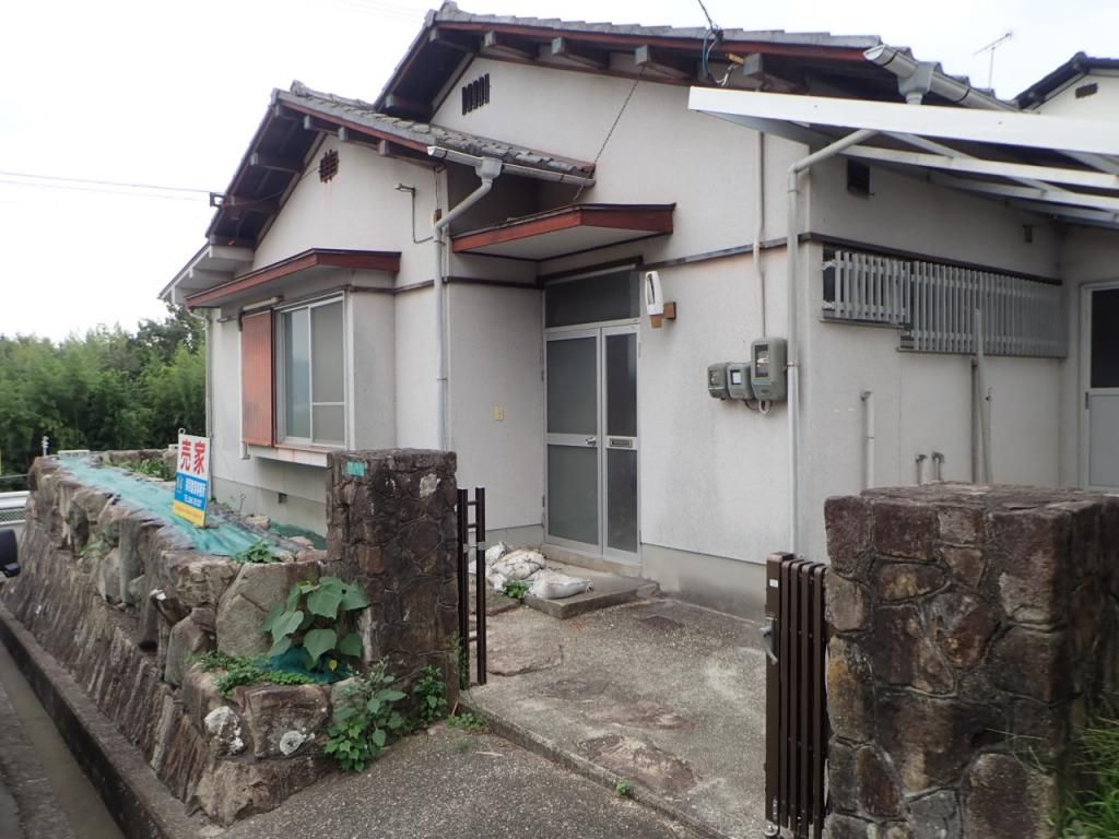Sea View Akiya House in Takehara, Hiroshima | 4DK with Garden - Thumbnail 2