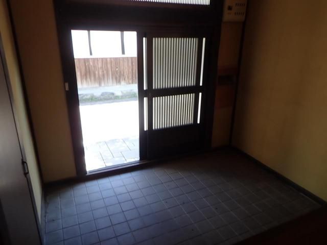 7LDK House with Large Land & Storage in Takehara, Hiroshima - Thumbnail 3