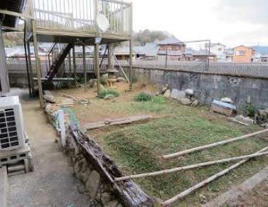 Seaside Wooden Bungalow for Sale in Usuki, Oita - Thumbnail 2