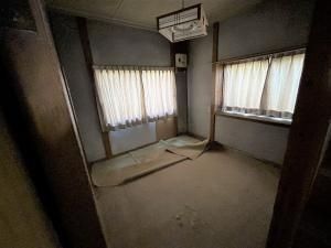 1962 5K Wooden House for Renovation in Sado City, Niigata - Thumbnail 4