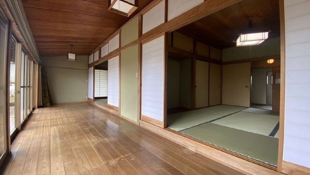 Renovated 5LDK Traditional House for Relocators in Takanabe - Thumbnail 4