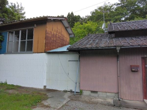 Historic 1952 house in Hyuga with mountain views - Thumbnail 2