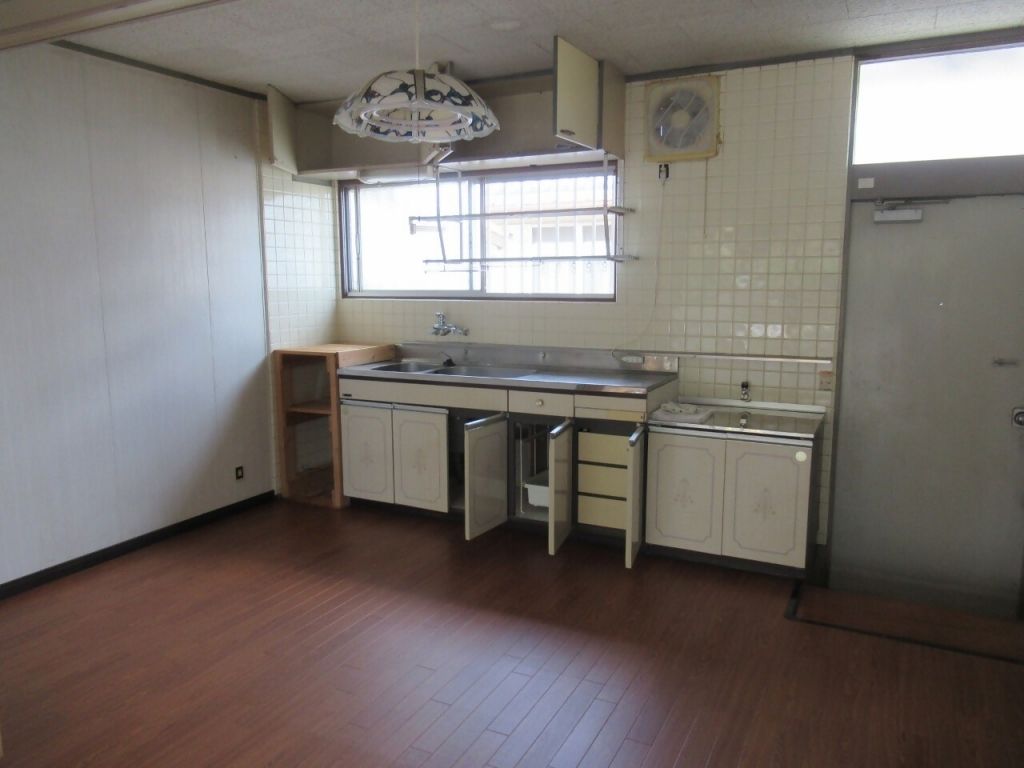 4LDK Rental House in Hofu City, Yamaguchi Prefecture - Thumbnail 2