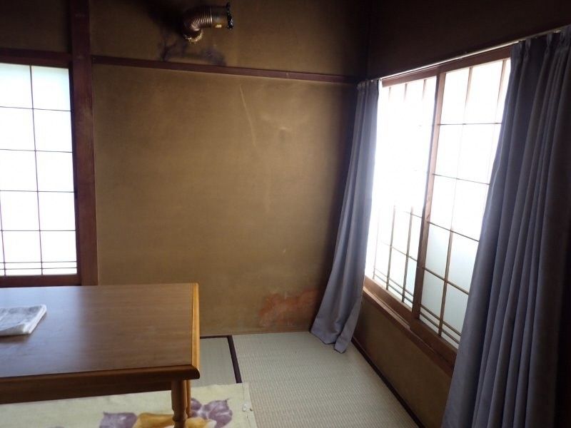 1981 4K Wooden House on 161m² Corner Lot in Goshogawara - Thumbnail 3