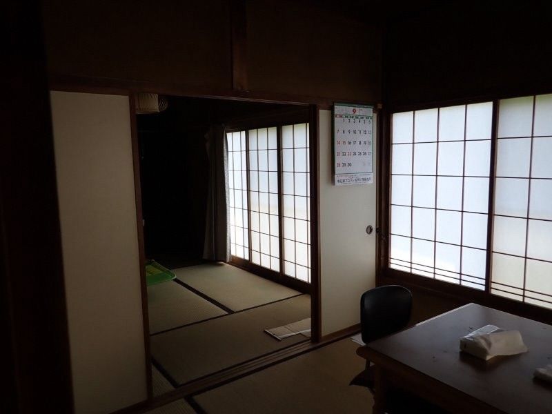 1981 4K Wooden House on 161m² Corner Lot in Goshogawara - Thumbnail 4