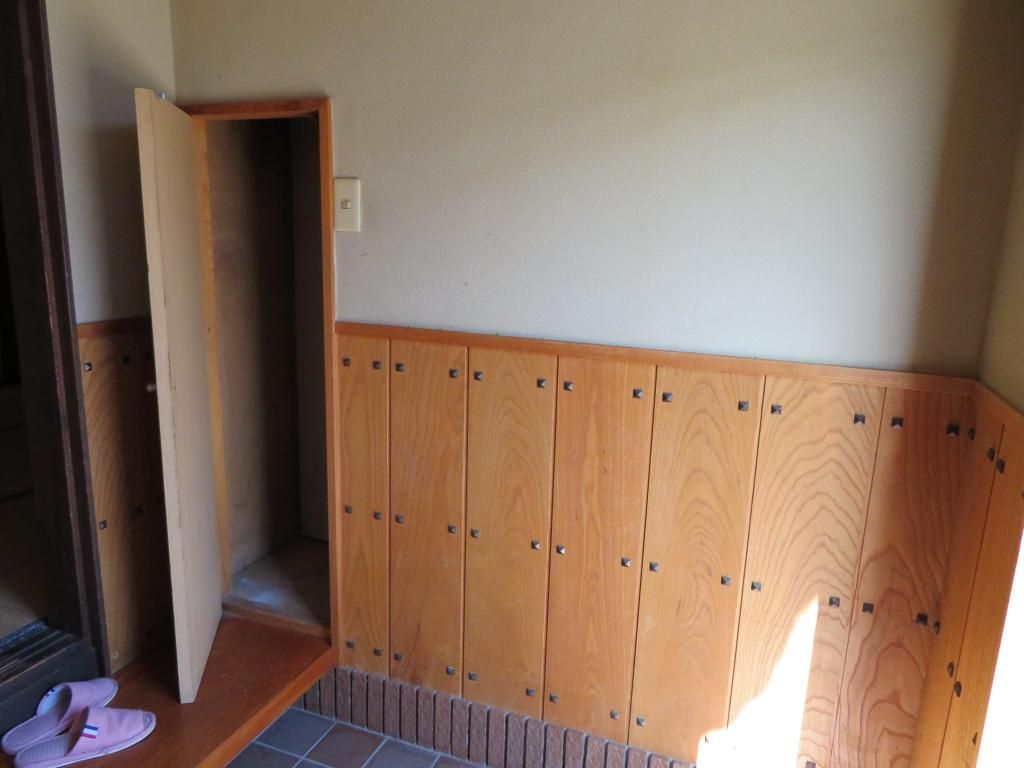 Traditional 2-Story Wooden House for Rent in Oyabe, Toyama - Thumbnail 4