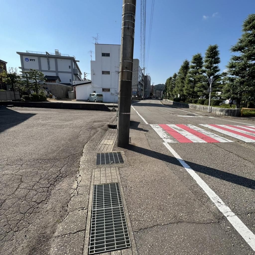 Vacant Land for Sale in Oyabe City, Toyama - 176.01 sqm - Thumbnail 2