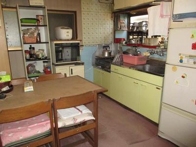 Spacious Two-Story Akiya House for Sale in Kasaoka, Okayama — Image 4, Kasaoka, Okayama
