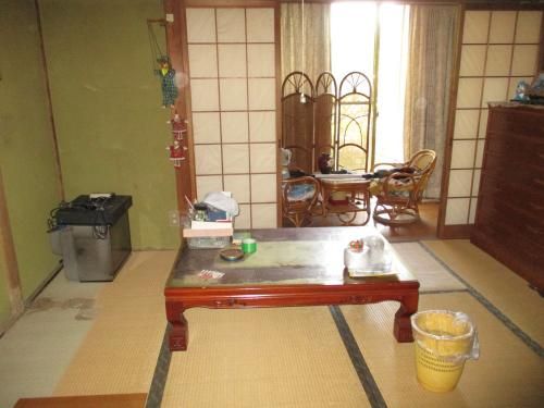 Spacious Two-Story Akiya House for Sale in Kasaoka, Okayama - Thumbnail 4