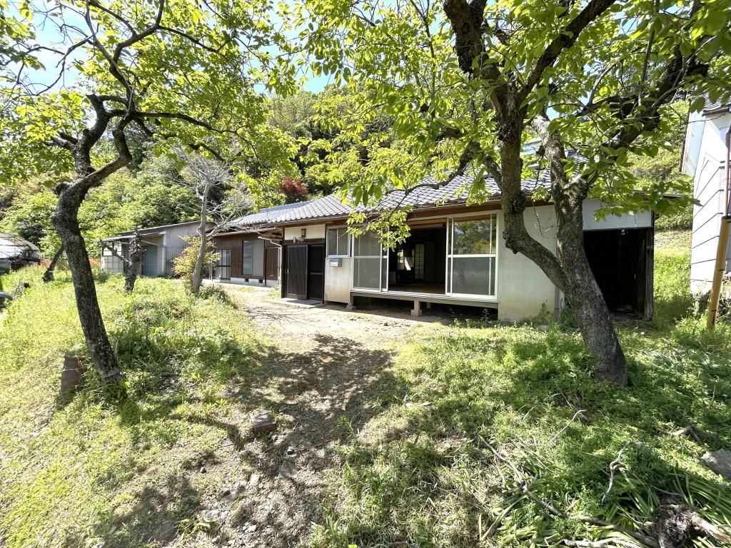 Spacious 7DK House with Farmland in Akaiwa, Okayama - Thumbnail 4