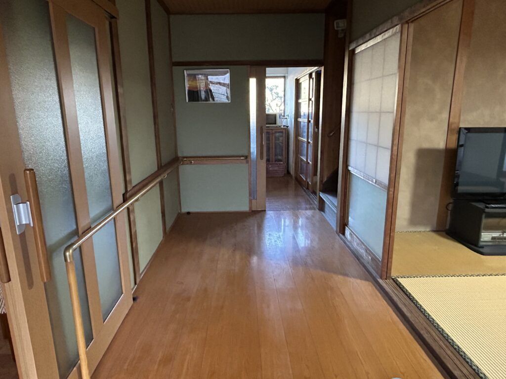 Traditional Home with Farmland & Takeda Castle Views in Asago - Thumbnail 3
