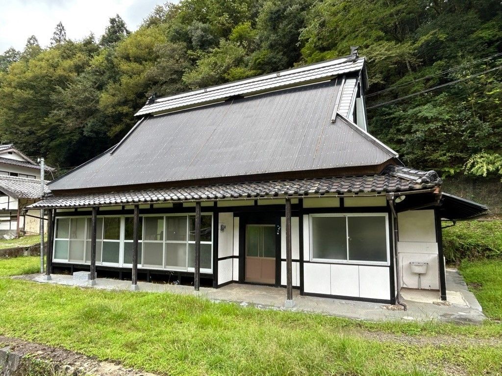 5DK Detached House for Sale in Ayabe, Kyoto | 458㎡ Land - Thumbnail 2