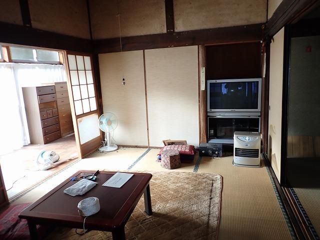 5DK Detached House for Sale in Niimi, Okayama - 322.82 sqm Land - Thumbnail 2