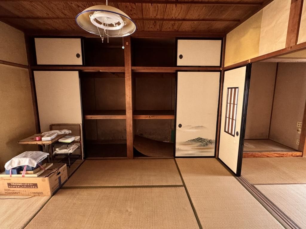 Spacious 7K Wooden House for Sale in Hida City, Gifu - Thumbnail 4