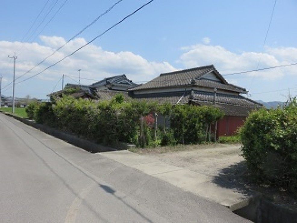 Large 6DK House with Warehouse & Field in Bungotakada, Oita - Thumbnail 2