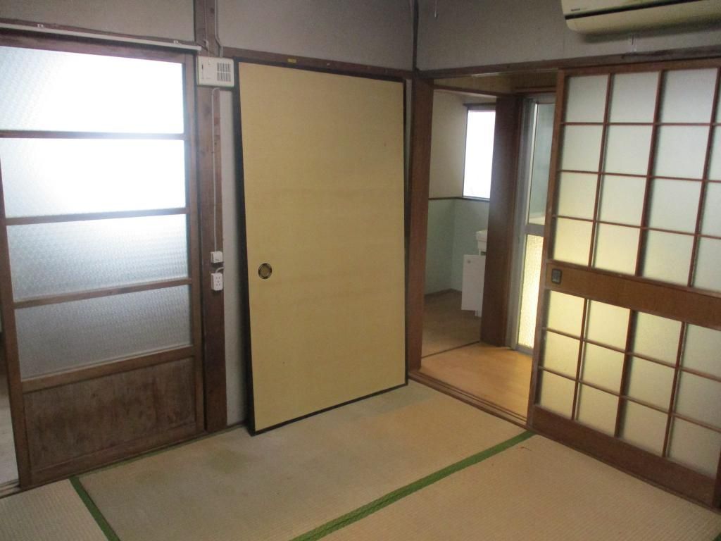 6K House for Sale in Yawatahama City, Ehime - 100 sqm - Thumbnail 2